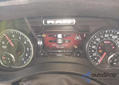 2025 Ram 1500 Big Horn 4X4 5'7 Box z USA, uszkodzony, nr VIN 1C6RRFFG4SN502088